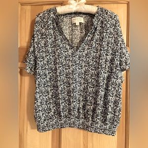 Cloth and Stone short sleeve blouse